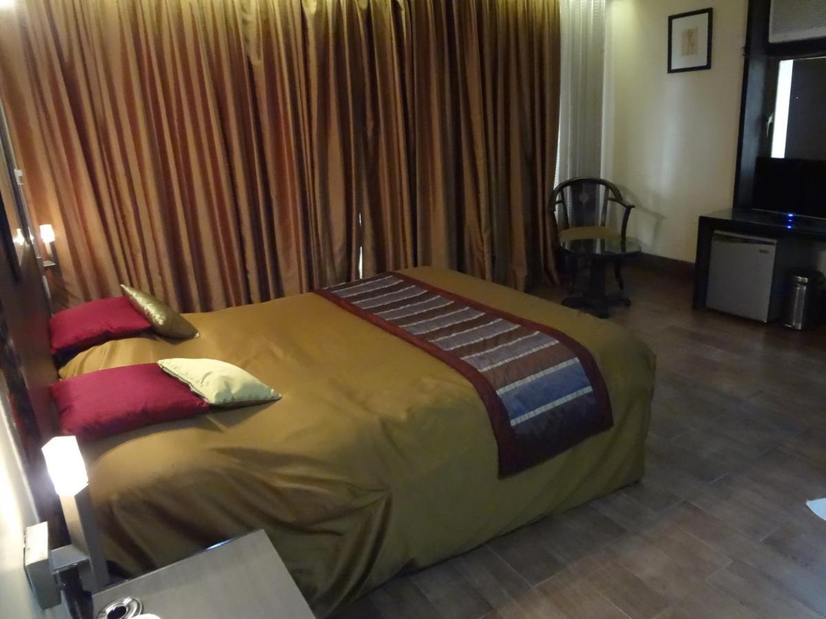 Hotel Sampoorna Mumbai Exterior foto